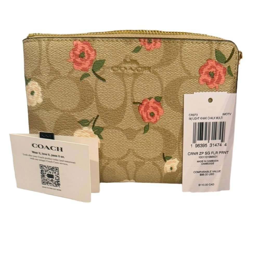 NWT Coach floral print Corner zip wristlet